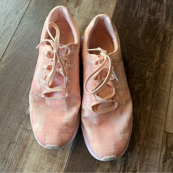 Nobull | woman’s allday running shoes - Picture 2 of 5